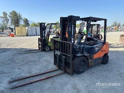 Doosan G30 5300 lb Wózek widłowy