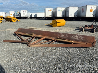 17 ft 4 in Land Roller