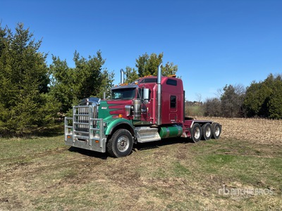2016 Kenworth W900 8x6 Heavy Haul Tri/A Slaapcabine Tractor