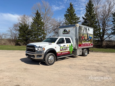 2020 Ram 5500 4x4 Crew Cab Autocarro di servizio