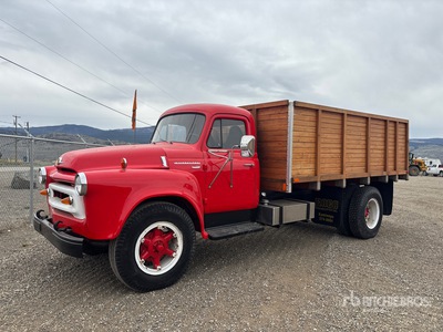 1955 International S-1704 4x2 Classic Truck