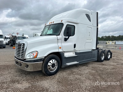 2015 Freightliner Cascadia 125 6x4 Sleeper Truck Tractor