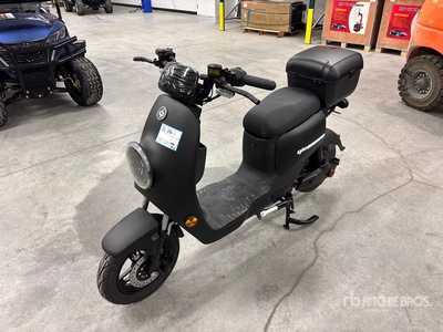 GIO Italia Ultras Electric Scooter (Unused)
