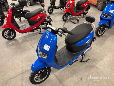GIO Supra/MB5 Electric Scooter (Unused)