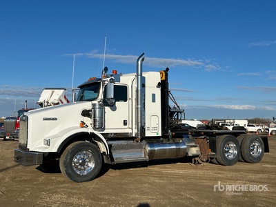 2015 Kenworth T800 6x4 Sleeper Winch Truck