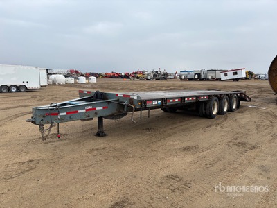 2015 Behnke FB8X34SDPT 34 ft Tri/A Equipment Trailer