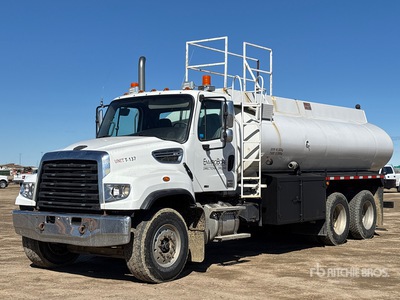 2013 Freightliner 114SD 16692 L Camión-cisterna