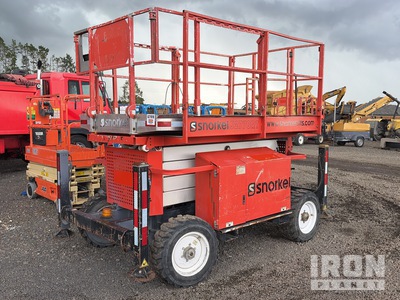 2015 Snorkel S2770RT 4x4 Diesel Scissor Lift