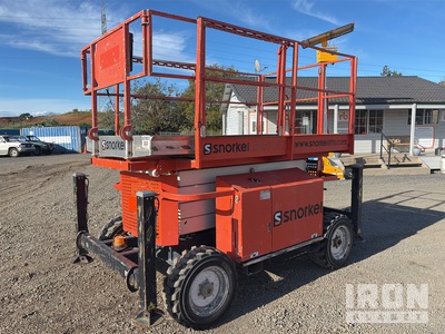 2014 Snorkel S2770RTV4 4x4 Diesel Scissor Lift