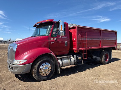 2004 International 8600 4x2 Graan vrachtwagen