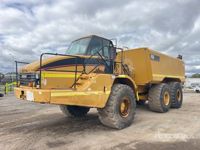 2003 Cat 740 31000 L 6x6 Articulated Water Truck
