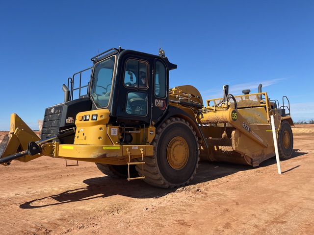 2022 Cat 627K Motor Scraper