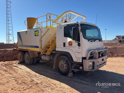 2016 Isuzu FVZ 260-300 6x4 Camion à eau