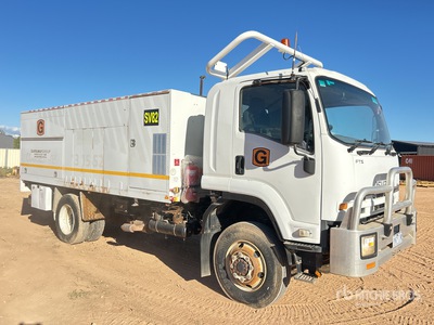 2012 Isuzu FTS800 4x2 Service Truck