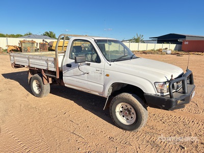 2004 Toyota Hilux 4x4 Ute
