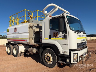 2018 Isuzu FVZ 260-300 13000 L 6x4 Water Truck