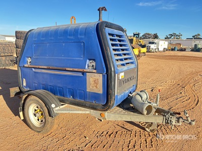 2009 YAKKA 150 Trailer-Mounted Water Pump