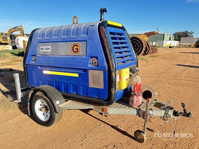 2011 YAKKA 150 Trailer-Mounted Water Pump