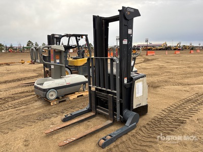 2013 Crown SH5520-40 3700 lb Gerbeur électrique