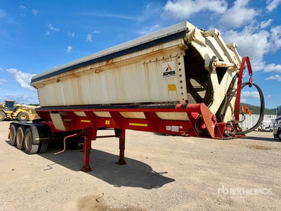 2015 Azmeb Tri/A Side Dump Trailer