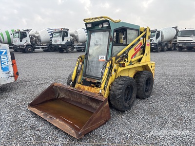 Yanmar L752 Minicargadora