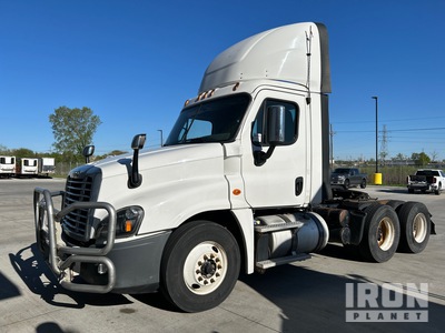 2017 Freightliner Cascadia 125 6x4 T/A Day Cab Truck Tractor