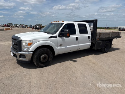 2016 Ford F-350 XL 4x2 Crew Cab Flatbed Truck