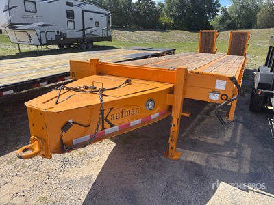 2008 Kaufman HP 15 ton Tri/A Equipment Trailer