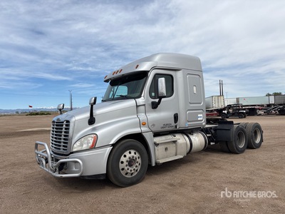 2017 Freightliner Cascadia 6x4 3- Achs Sattelzugmaschine mit Schlafkabine