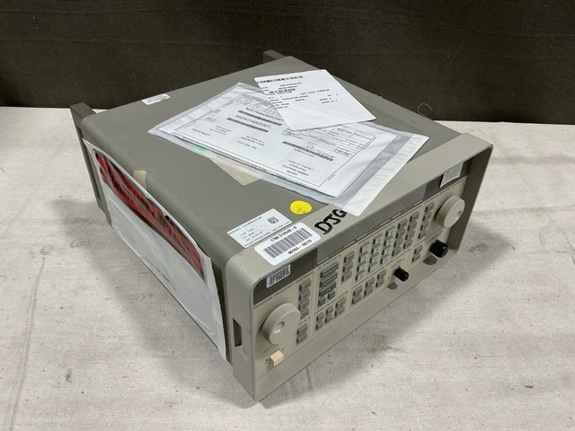 Agilent 8648D Signal Generator Agilent 8648D Signal Generator