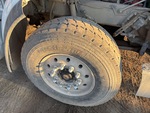 Underbody with Right Steer Tire