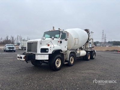 2006 International 5600i 8x4 Twin-Steer Mixer Truck
