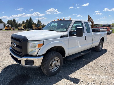 2014 Ford F-250 XL 4x4 Extended Cab Pickup