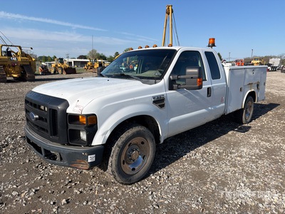 2008 Ford F-350 4x2 Extended Cab Utility Truck