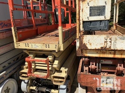 JLG 1932E2 Electric Scissor Lift