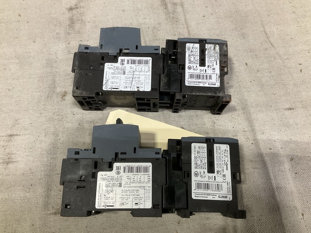 (2) Siemens 3RV2011-1HA10 Motor Breakers w/Contactors (2) Siemens 3RV2011-1HA10 Motor Breakers w/Contactors