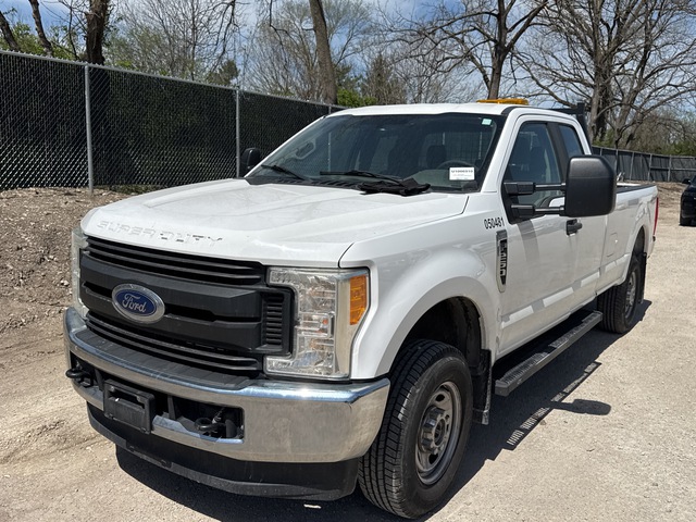 2017 Ford F-250 XL 4x4 Extended Cab Pickup