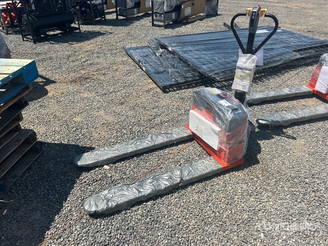 2026 STARVOX WT-QD-Q2 4400 lb Electric Pallet Jack (Unused)