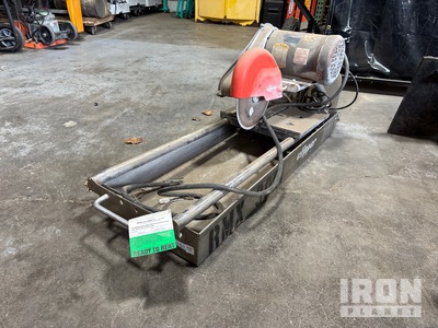 2001 Clippper 18 in Tile Saw