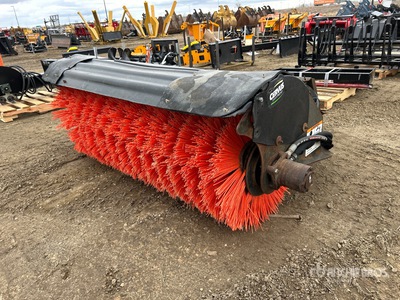 2014 Bobcat 68 in Skid Steer Broom