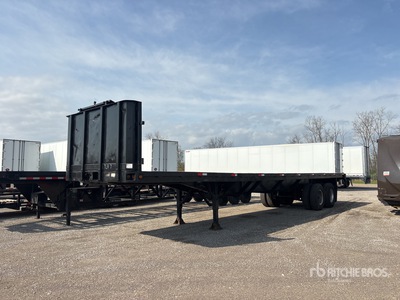 1966 Fruehauf PBF24060 40 ft T/A Flatbed Trailer