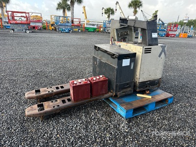 Crown PR3020-60 6000 lb Order Picker