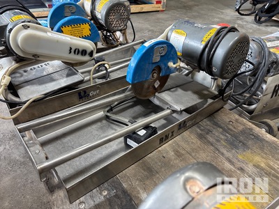 2001 Pro Cut 14 in Tile Saw