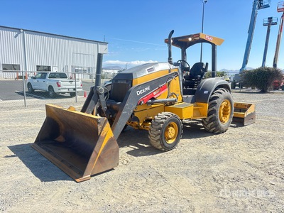 2021 John Deere 210LE 4x4 Landscape Loader