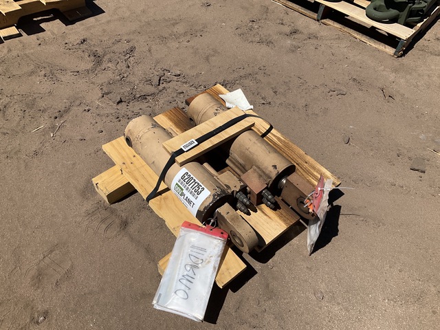 (2) Pearson Engineering PE21724 High Lift Cylinders
