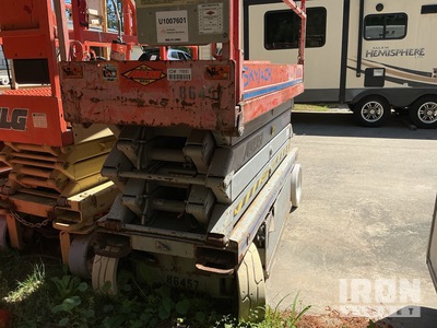 Skyjack SJIII 3226 Scissor Lift