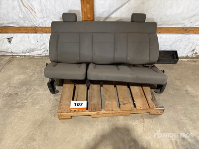 Ford Rear Bench Seat بنود متنوعة - قطع المعدات