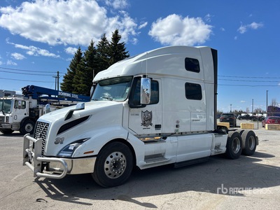2021 Volvo VNL860 6x4 T/A Sleeper Truck Tractor