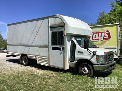 2008 Ford E-350 4x2 Furgonetka