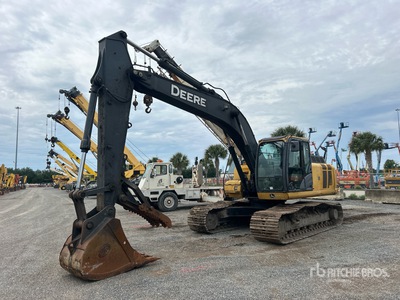 2012 John Deere 210G LC Tracked Excavator